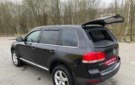 Volkswagen Touareg III, 2004 год, 590 000 рублей, 21 фотография
