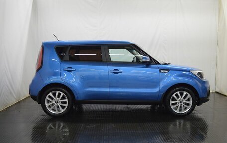 KIA Soul II рестайлинг, 2017 год, 1 500 000 рублей, 4 фотография