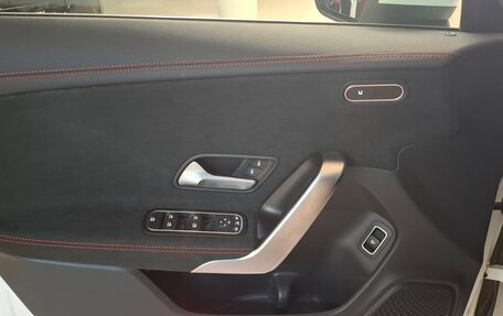Mercedes-Benz CLA, 2022 год, 4 090 000 рублей, 6 фотография