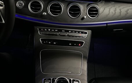 Mercedes-Benz E-Класс, 2022 год, 13 500 000 рублей, 13 фотография