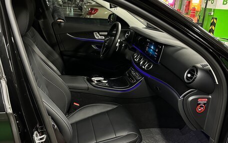 Mercedes-Benz E-Класс, 2022 год, 13 500 000 рублей, 15 фотография