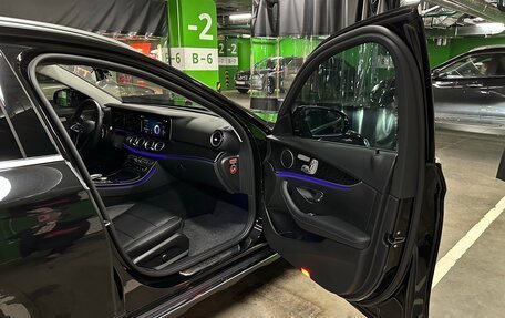 Mercedes-Benz E-Класс, 2022 год, 13 500 000 рублей, 18 фотография