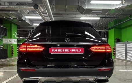 Mercedes-Benz E-Класс, 2022 год, 13 500 000 рублей, 26 фотография