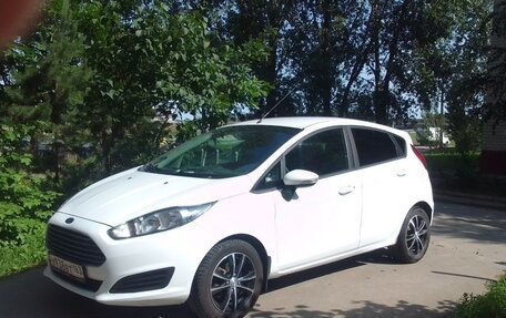 Ford Fiesta, 2015 год, 719 000 рублей, 4 фотография