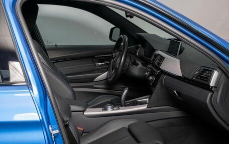 BMW 3 серия, 2018 год, 3 050 000 рублей, 4 фотография