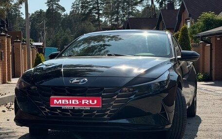 Hyundai Elantra, 2023 год, 2 750 000 рублей, 1 фотография