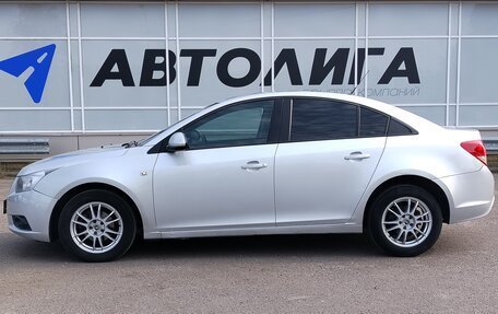 Chevrolet Cruze II, 2011 год, 594 000 рублей, 4 фотография