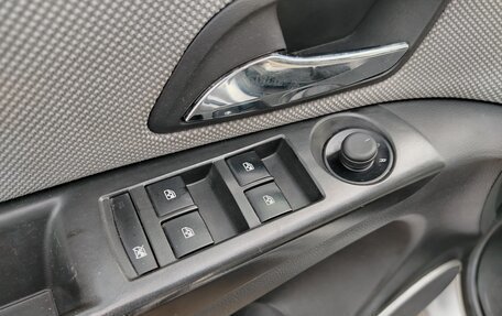 Chevrolet Cruze II, 2011 год, 594 000 рублей, 13 фотография