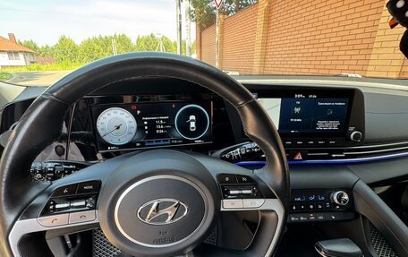 Hyundai Elantra, 2023 год, 2 750 000 рублей, 14 фотография
