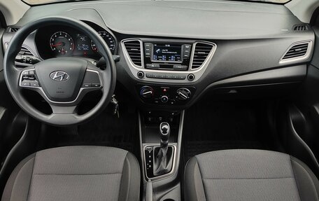 Hyundai Solaris II рестайлинг, 2021 год, 1 600 000 рублей, 10 фотография