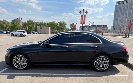Mercedes-Benz E-Класс, 2020 год, 4 450 000 рублей, 2 фотография