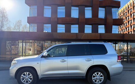 Toyota Land Cruiser 200, 2009 год, 2 600 000 рублей, 13 фотография