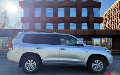 Toyota Land Cruiser 200, 2009 год, 2 600 000 рублей, 6 фотография