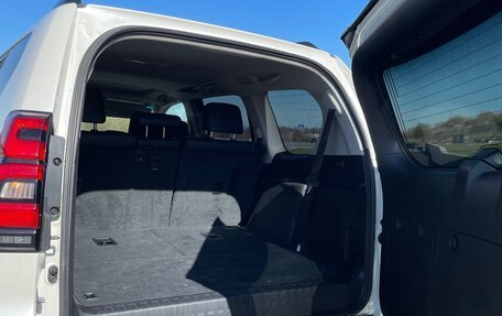 Toyota Land Cruiser Prado 150 рестайлинг 2, 2019 год, 5 499 000 рублей, 5 фотография