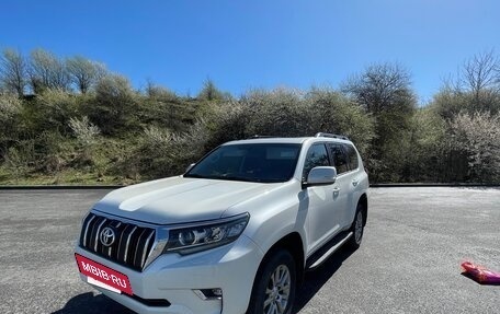Toyota Land Cruiser Prado 150 рестайлинг 2, 2019 год, 5 499 000 рублей, 2 фотография