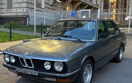 BMW 5 серия, 1983 год, 315 000 рублей, 5 фотография
