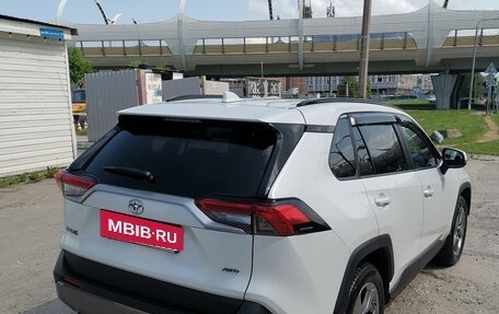 Toyota RAV4, 2020 год, 3 390 000 рублей, 8 фотография