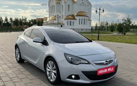 Opel Astra J, 2011 год, 810 000 рублей, 2 фотография