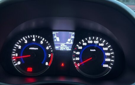 Hyundai Solaris II рестайлинг, 2013 год, 890 000 рублей, 7 фотография