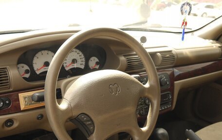 Dodge Stratus II, 2001 год, 270 000 рублей, 5 фотография