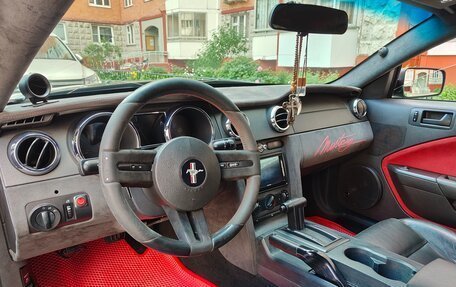 Ford Mustang VI рестайлинг, 2005 год, 1 700 000 рублей, 12 фотография