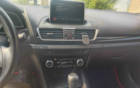 Mazda 3, 2016 год, 1 730 000 рублей, 16 фотография