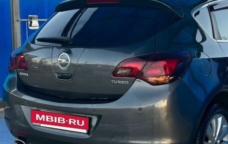 Opel Astra J, 2011 год, 850 000 рублей, 2 фотография