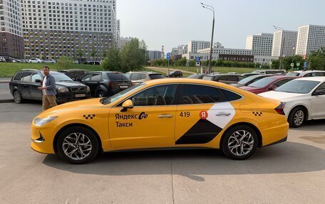 Hyundai Sonata VIII, 2021 год, 1 900 000 рублей, 2 фотография