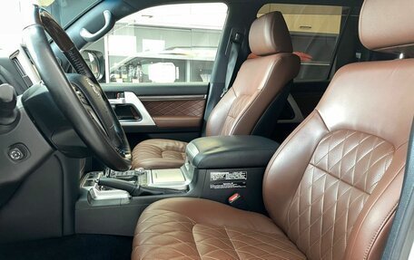 Toyota Land Cruiser 200, 2018 год, 6 600 000 рублей, 12 фотография