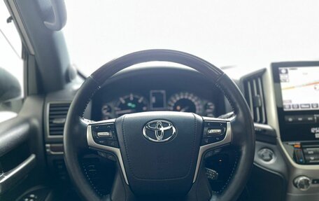 Toyota Land Cruiser 200, 2018 год, 6 600 000 рублей, 15 фотография