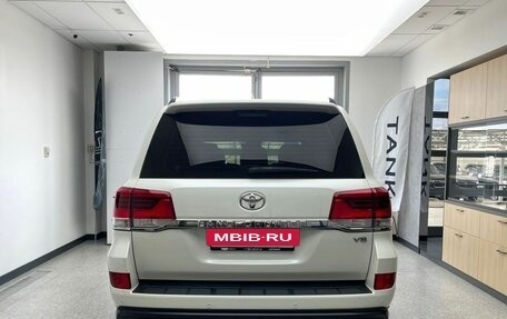 Toyota Land Cruiser 200, 2018 год, 6 600 000 рублей, 5 фотография