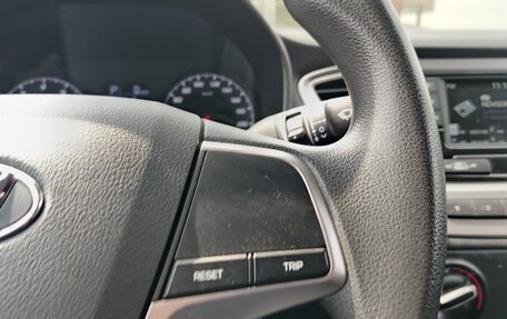 Hyundai Solaris II рестайлинг, 2020 год, 1 490 000 рублей, 10 фотография