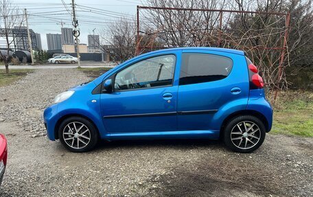 Peugeot 107 I рестайлинг, 2011 год, 555 000 рублей, 4 фотография