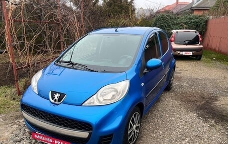 Peugeot 107 I рестайлинг, 2011 год, 555 000 рублей, 14 фотография