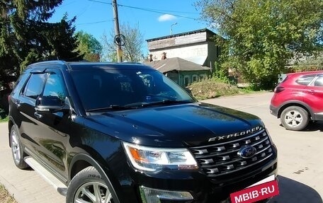 Ford Explorer VI, 2017 год, 3 230 000 рублей, 4 фотография
