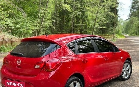 Opel Astra J, 2014 год, 675 000 рублей, 3 фотография