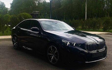 BMW 5 серия, 2024 год, 8 200 000 рублей, 2 фотография