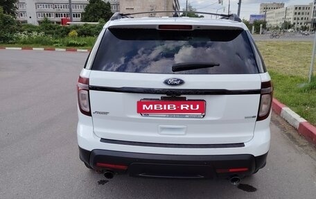 Ford Explorer VI, 2014 год, 2 500 000 рублей, 3 фотография