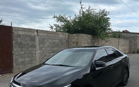 Toyota Camry, 2016 год, 1 780 000 рублей, 4 фотография