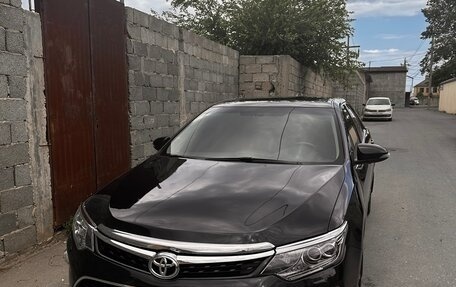 Toyota Camry, 2016 год, 1 780 000 рублей, 8 фотография