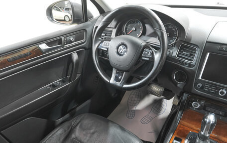 Volkswagen Touareg III, 2012 год, 2 349 000 рублей, 10 фотография