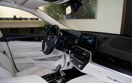BMW 6 серия, 2018 год, 3 950 000 рублей, 19 фотография