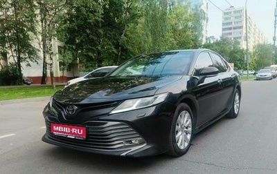 Toyota Camry, 2018 год, 2 340 000 рублей, 1 фотография