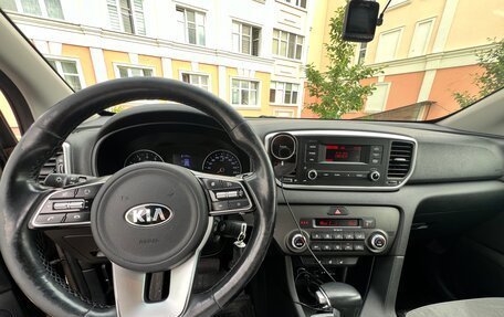 KIA Sportage IV рестайлинг, 2019 год, 1 800 000 рублей, 3 фотография