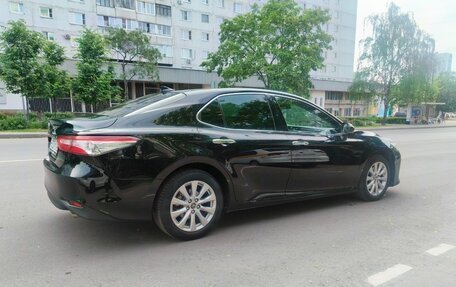 Toyota Camry, 2018 год, 2 340 000 рублей, 4 фотография