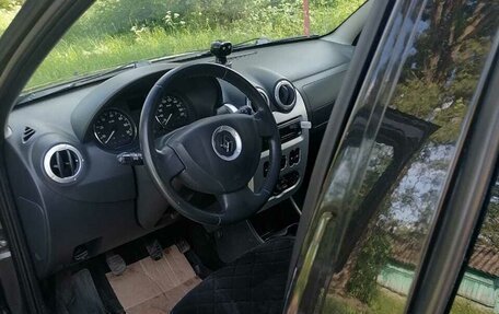Renault Sandero I, 2013 год, 800 000 рублей, 2 фотография