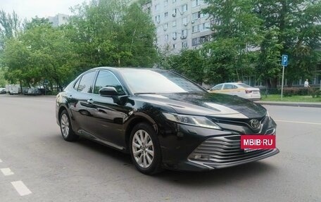 Toyota Camry, 2018 год, 2 340 000 рублей, 3 фотография