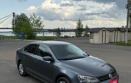 Volkswagen Jetta VI, 2012 год, 990 000 рублей, 2 фотография
