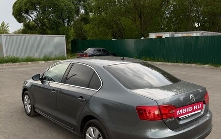 Volkswagen Jetta VI, 2012 год, 990 000 рублей, 3 фотография