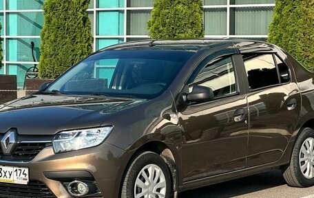 Renault Logan II, 2018 год, 900 000 рублей, 6 фотография